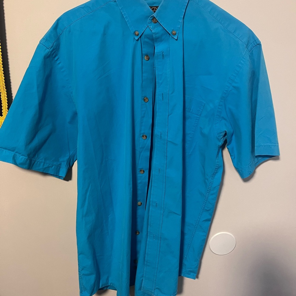Wrangler Men's Vibrant Blue Casual Button-Down Shirt